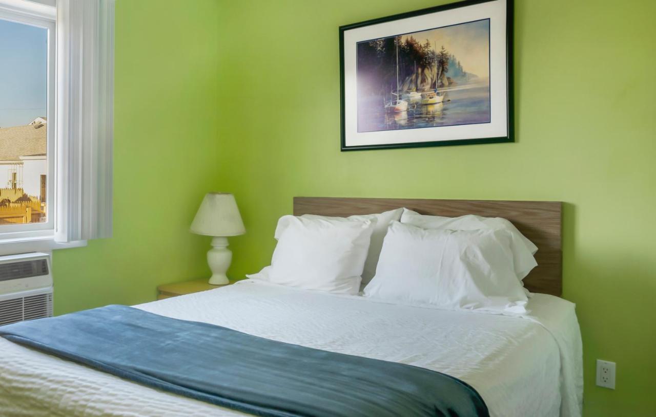 Montauk Oceanside Suites Экстерьер фото
